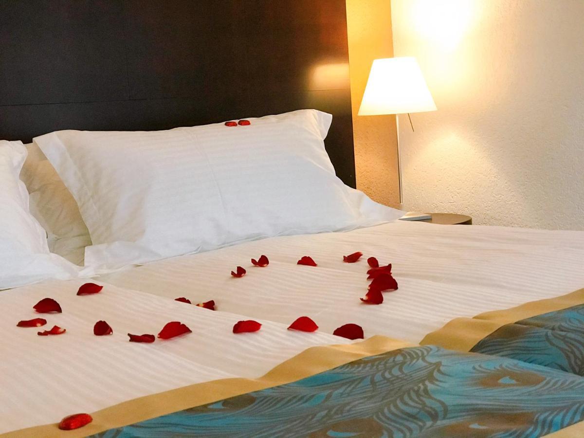 Swiss Hotel La Couronne アヴァンシュ エクステリア 写真