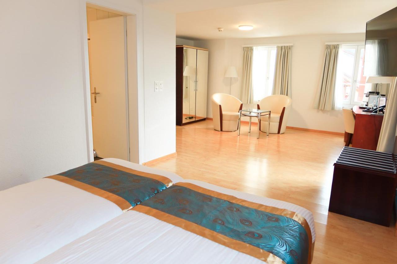 Swiss Hotel La Couronne アヴァンシュ エクステリア 写真
